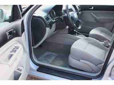 Clean 2005 VW JETTA WAGON Excellent condition, image 14