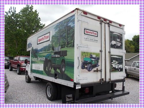 2006 ford e-350 super duty base cutaway van 2-door 6.0l box truck