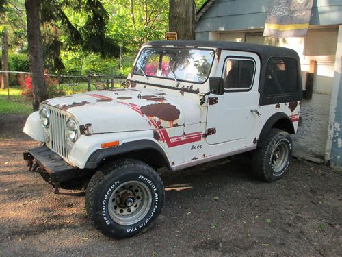 1984 jeep cj7. amc. cj-7. hardtop. perfect frame. rare red seats, dash, visors..