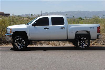 Lifted 2013 chevy silverado 1500 4x4...lifted chevy silveraod 1500 4x4 5.3l