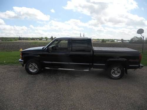 2000 chevrolet k2500 base crew cab pickup 4-door 5.7l