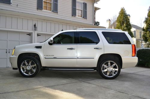 2007 cadillac escalade premium always garaged