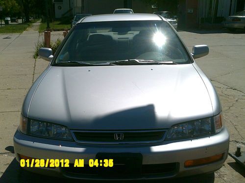 1996 Honda Accord, image 2