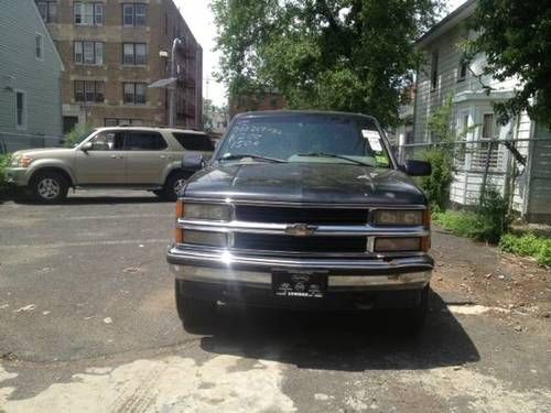 1995 chevrolet tahoe ls sport utility 4-door 5.7l