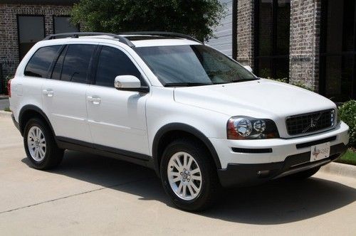 Premium &amp; versatility pkg's,3rd row seat,rear a/c,sunroof,rear level suspension!