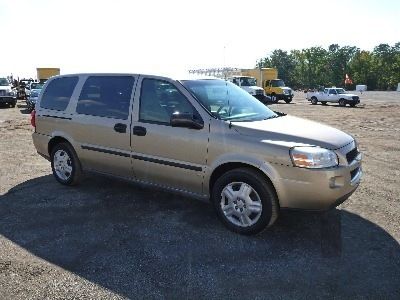 Chevrolet uplander, yr 2006, beige