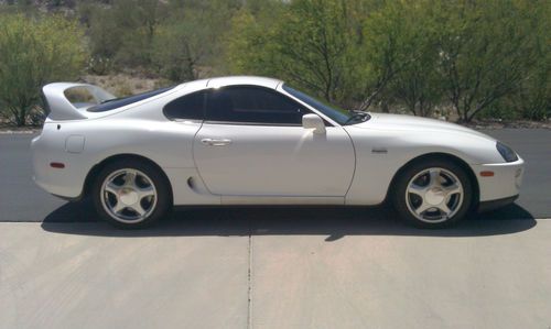 1997 toyota supra twin turbo hatchback 2-door 3.0l