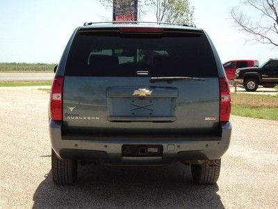 2008 Chevy Suburban Z71 4x4, NAV, BOSE, Sunroof, DVD, Rear Buckets, Leather, image 4