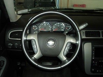 2008 Chevy Suburban Z71 4x4, NAV, BOSE, Sunroof, DVD, Rear Buckets, Leather, image 20