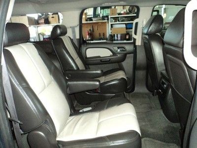 2008 Chevy Suburban Z71 4x4, NAV, BOSE, Sunroof, DVD, Rear Buckets, Leather, image 34