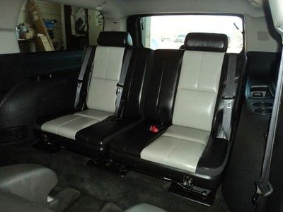2008 Chevy Suburban Z71 4x4, NAV, BOSE, Sunroof, DVD, Rear Buckets, Leather, image 35