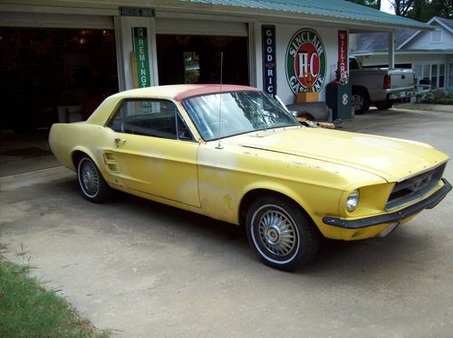 1967 ford mustang