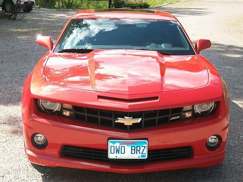 2010 chevrolet camaro ss coupe 2-door 6.2l