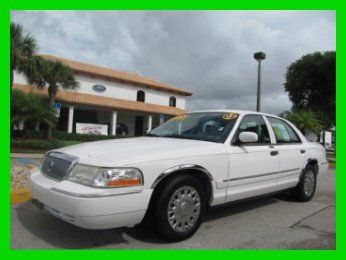 03 white 6-passenger 4.6l v8 sedan *keypad entry *power adjustable pedals *fl