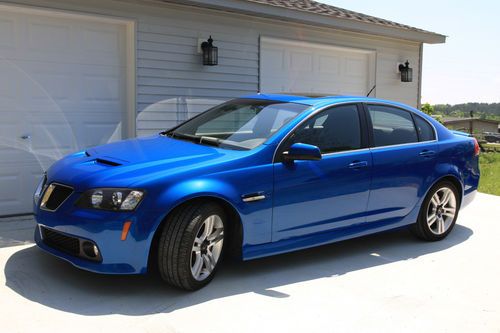 Beautiful blue pontiac g8  only 32k style,performance and economy low price