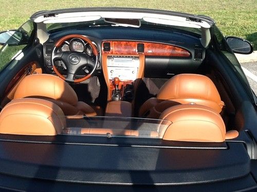 2005 lexus sc430 pebble beach pkg 2-door 4.3l mark levinson/navi/25kmiles