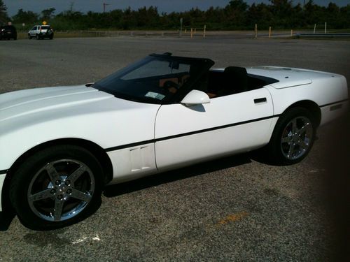 1989 chevrolet corvette base convertible 2-door 5.7l