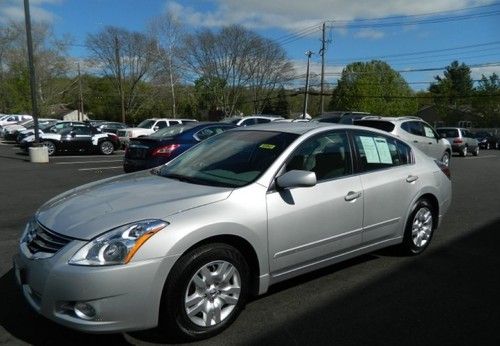 2012 Nissan Altima S Sedan 4-Door 2.5L, image 3