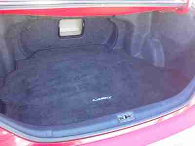 XLE V6 3.5L Child Protection Rear Door Locks Driver-Side Knee Airbag, image 6