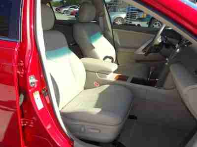 XLE V6 3.5L Child Protection Rear Door Locks Driver-Side Knee Airbag, image 11