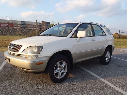 2000 lexus rx 300 suv runs and drives great and new motor option