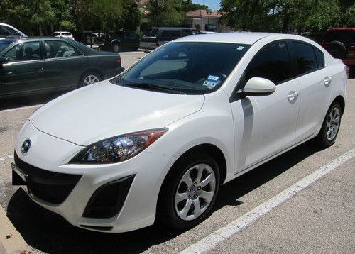 2011 mazda 3 i sport sedan 4-door 2.0l white