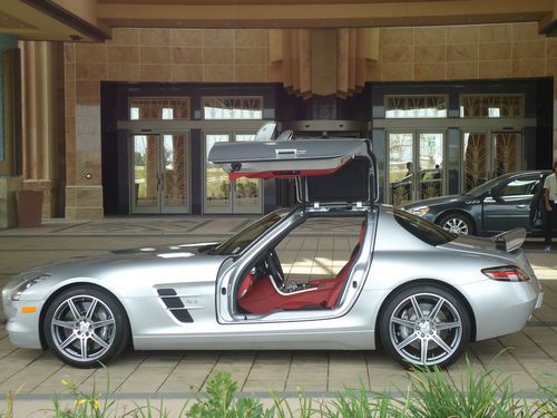 2012 mercedes-benz sls amg base coupe 2-door 6.3l