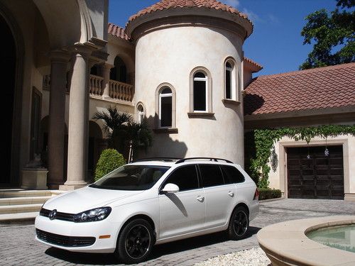 Florida,wagon,diesel,one owner,white/creme,pano roof,l@@k