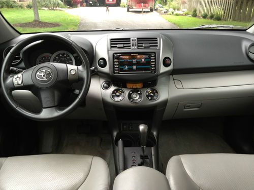 2011 toyota rav4 limited sport utility 4-door 2.5l