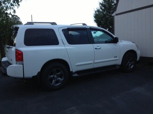 2005 nissan armada se off-road sport utility 4-door 5.6l