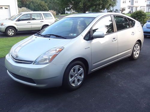 2008 toyota prius hatchback 4-door 1.5l hybrid