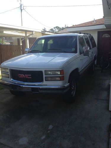 1995 gmc c2500 suburban base sport utility 4-door 6.5l