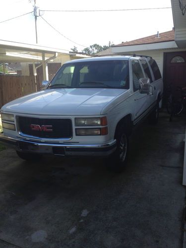 1995 gmc c2500 suburban base sport utility 4-door 6.5l