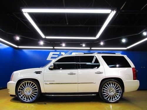 Cadillac escalade 26 inch custom wheels navigation entertainment