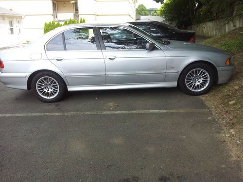 2003 bmw 530i