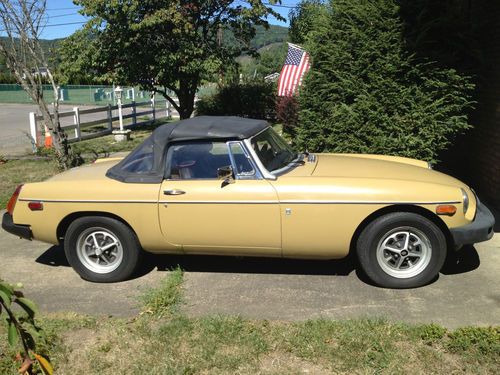 1975 mg b convertible - located in northeast pa