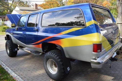 1986 GMC Suburban 2500 4WD Monster Truck, image 2