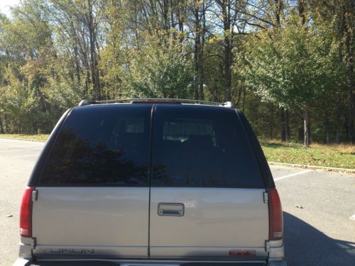 2000 GMC Yukon Denali SUV 4-Door 5.7L Leather seats Rear Entertainment System, image 11