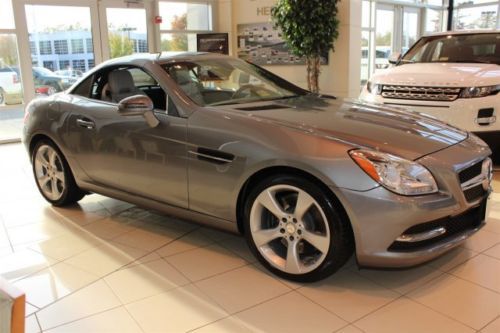 PREMIUM PKG REMOTE HARDTOP CONVERTIBLE HARMON KARDON NECK ARMERS AIRGUISE SIRIUS, US $44,995.00, image 4