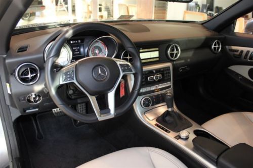 PREMIUM PKG REMOTE HARDTOP CONVERTIBLE HARMON KARDON NECK ARMERS AIRGUISE SIRIUS, US $44,995.00, image 20