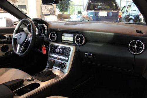 PREMIUM PKG REMOTE HARDTOP CONVERTIBLE HARMON KARDON NECK ARMERS AIRGUISE SIRIUS, US $44,995.00, image 29