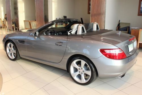 PREMIUM PKG REMOTE HARDTOP CONVERTIBLE HARMON KARDON NECK ARMERS AIRGUISE SIRIUS, US $44,995.00, image 37