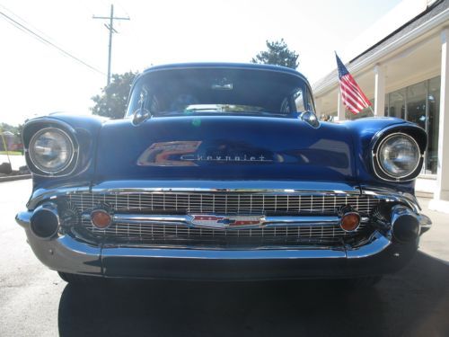 1957 Chevrolet 150 Deep blue 350 Muncie 4 speed leather disc brakes Vintage A/C, image 3