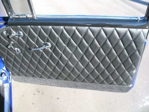 1957 Chevrolet 150 Deep blue 350 Muncie 4 speed leather disc brakes Vintage A/C, image 13