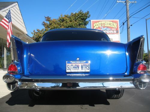 1957 Chevrolet 150 Deep blue 350 Muncie 4 speed leather disc brakes Vintage A/C, image 18