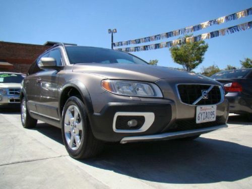 2008 xc70 cross country / awd / winter pack / dvds / keyless go / roof