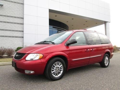 2003 chrysler town &amp; country limited awd fully loaded 1 owner extra clean