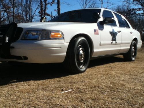 2006 ford crown victoria police interceptor sedan 4-door 4.6l