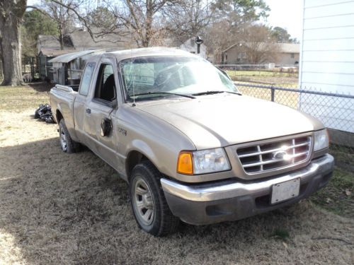2003 ford xlt ranger for parts  or salvage