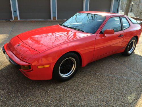 1985.5 Porsche 944 Red, Black Leather, 115,000 miles, Sunroof, Automatic, image 3